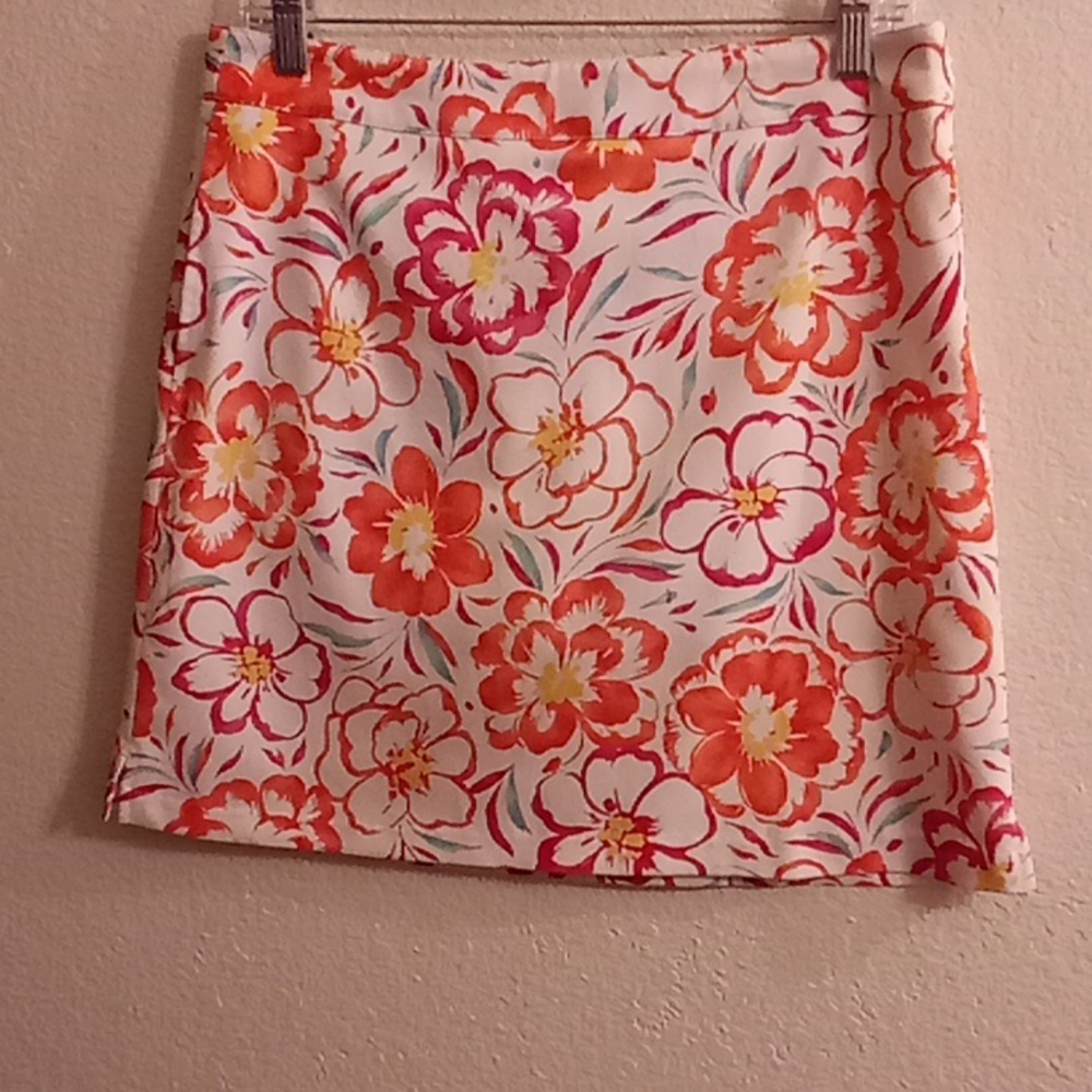 NEW Greg Norman Active Wear Cottagecore Skort Size 4 Floral Multi Colors (B27)